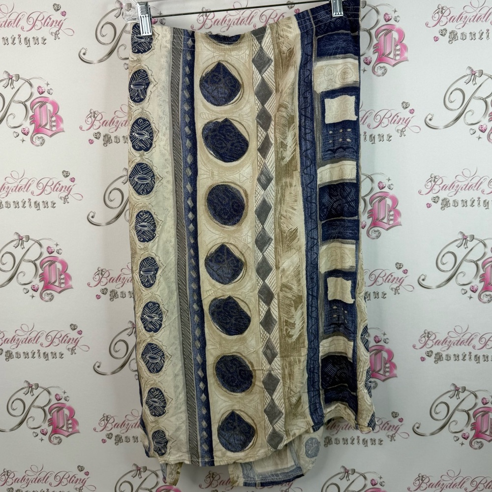 Skirt vintage abstract Egypt pattern Elegant Blue and Cream Patterned Skirt